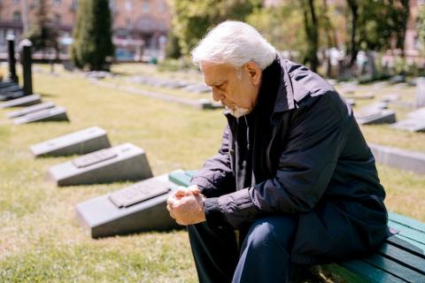 How to Conquer Fear of Death: A Guide for Seniors