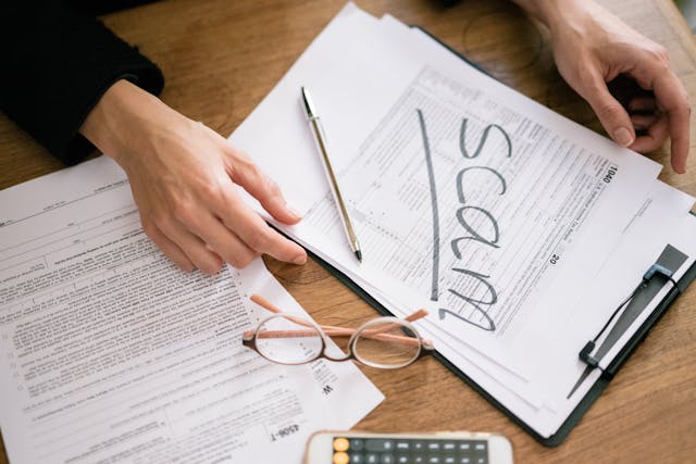 financial fraud and scams risks